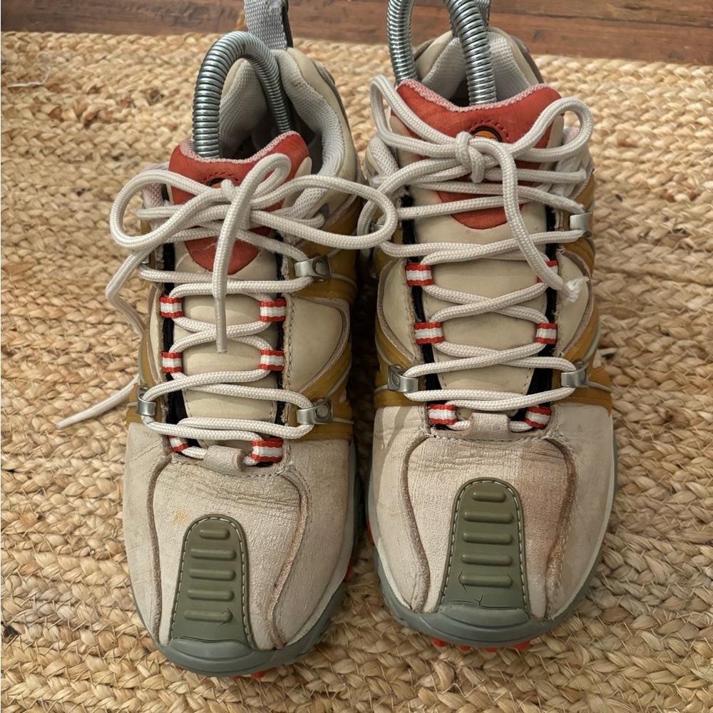Merrell Reactor‎ Tan Leather Vibram Hiking Shoes women’s size 7